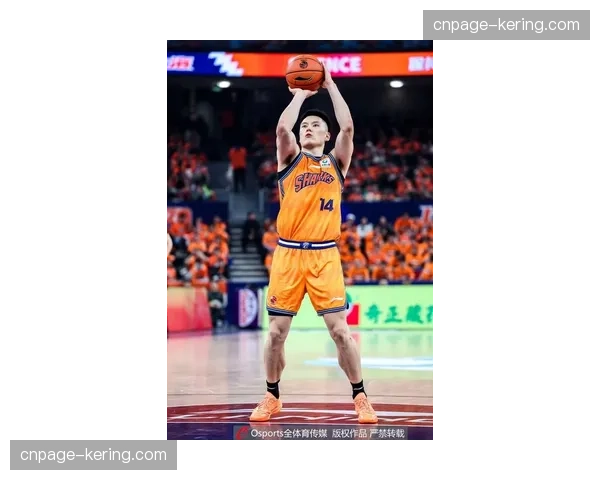 上海豪取11连胜登顶联盟 李弘权单场7记三分创赛季新高